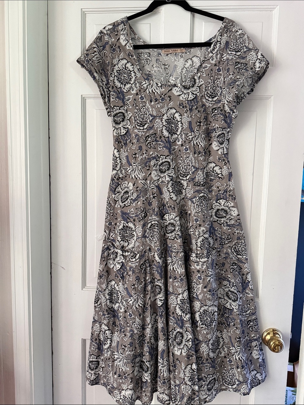 Taupe Floral Midi Dress with Scoop Neckline by Unknown Brand